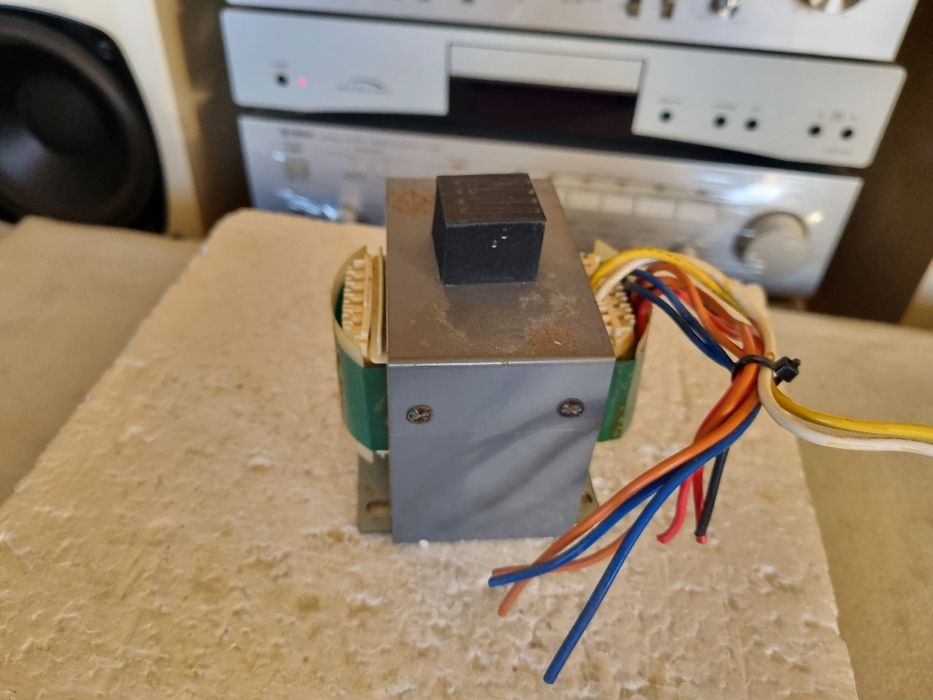 Transformator Denon. Perfect functional.