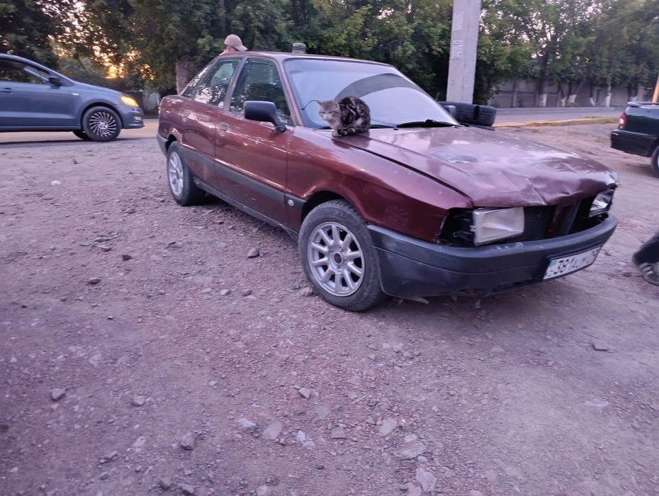 По запчастям продаётся Ауди 80 б3