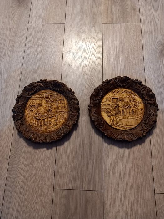 Vand 2 Placi/Farfurii Decorative de Perete DEPOSE