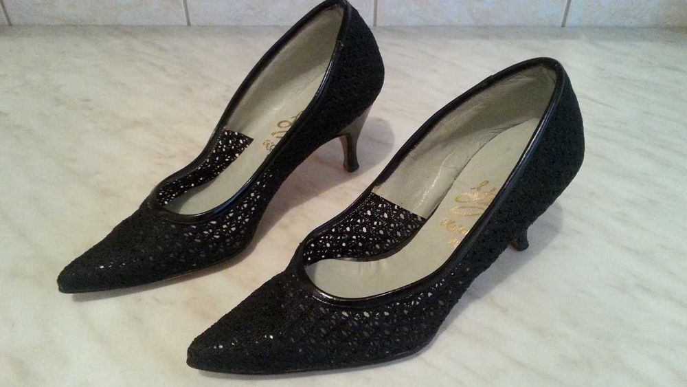 Pantofi de dama, din plasa/dantela, negri, deosebiti