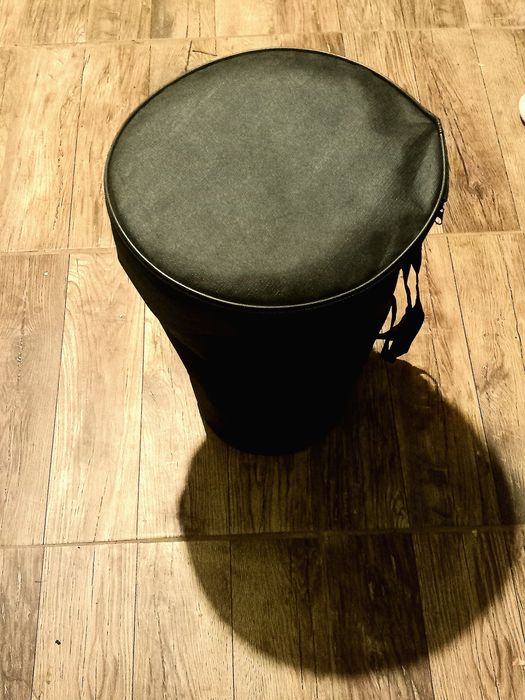 Тарамбука с калъф