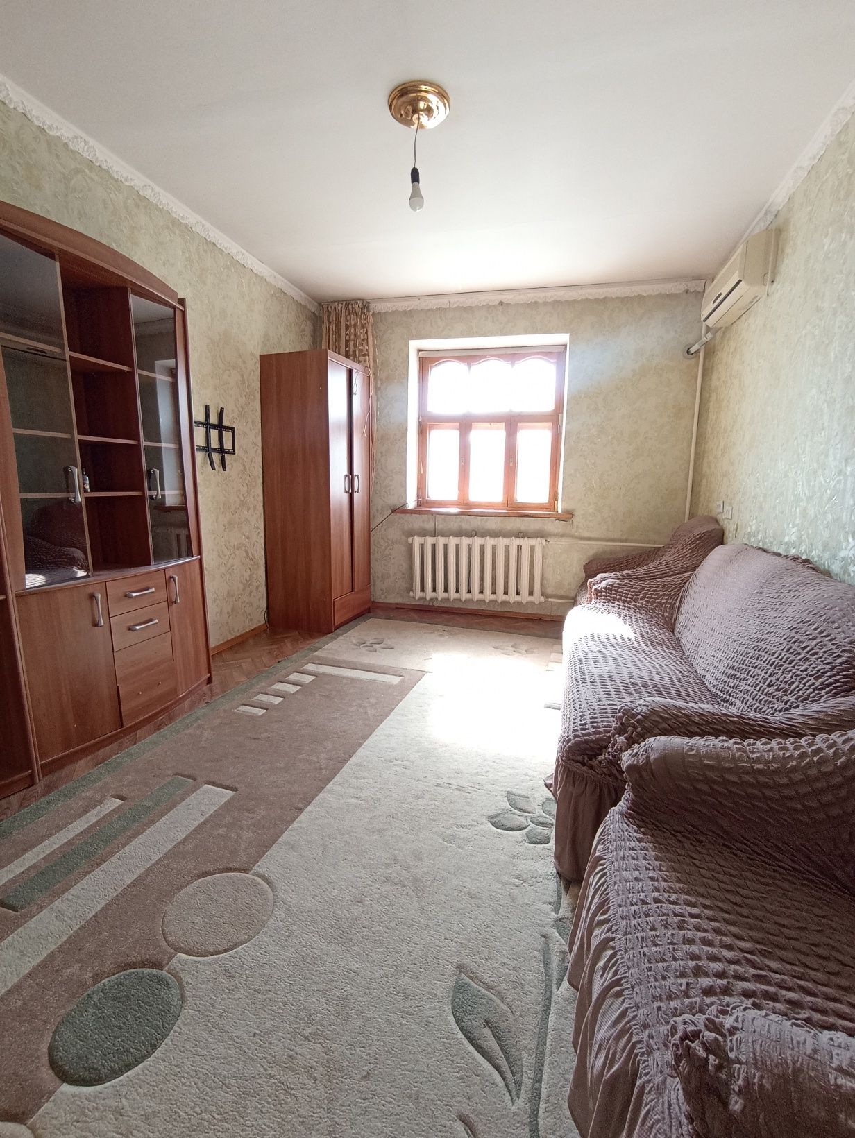 3х-комн кв Толе би 116, 4 эт, кирпичн