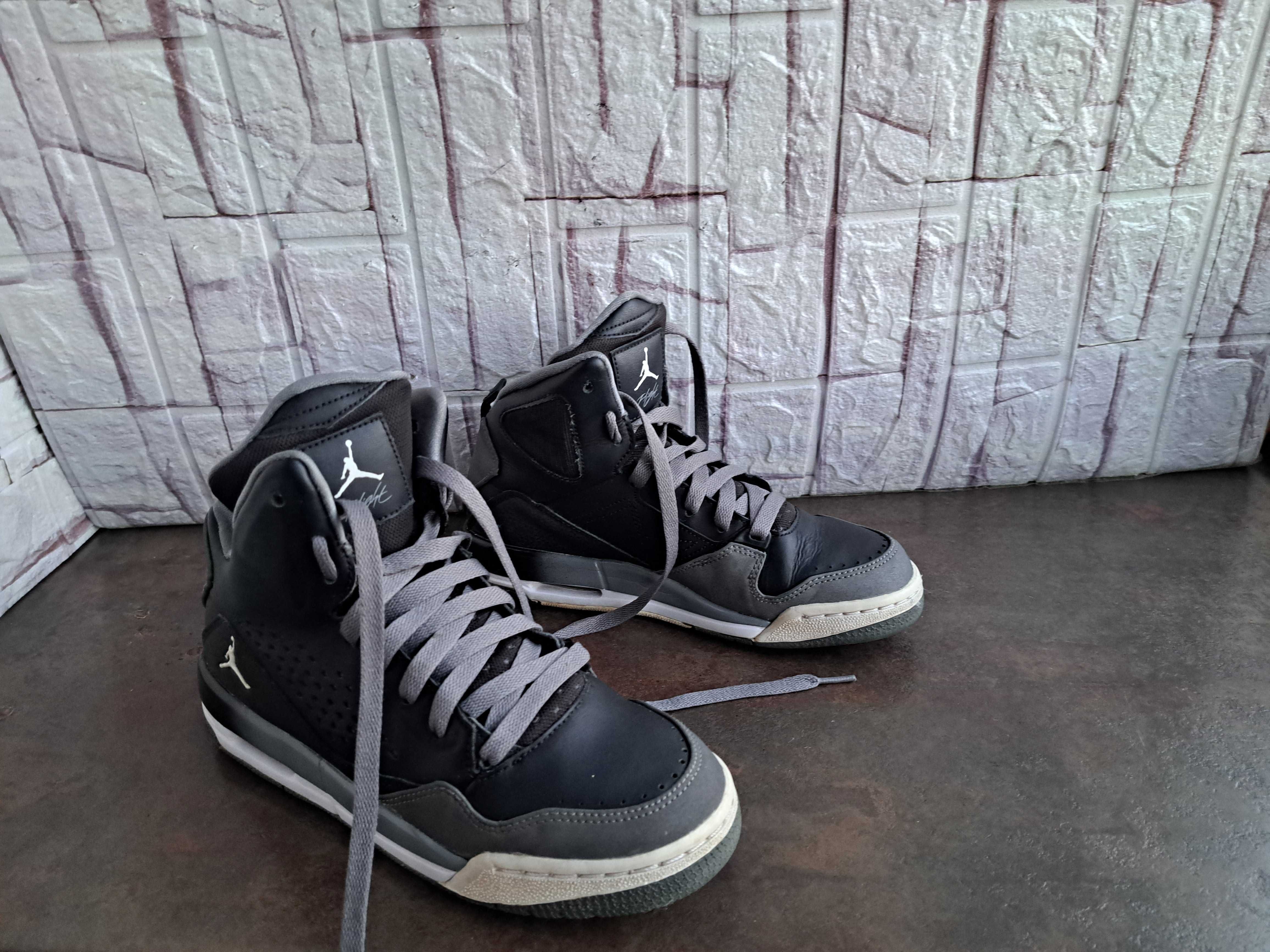 детски маратонки ,кецове,спортни обувки,Nike Air Jordan,38,за момче