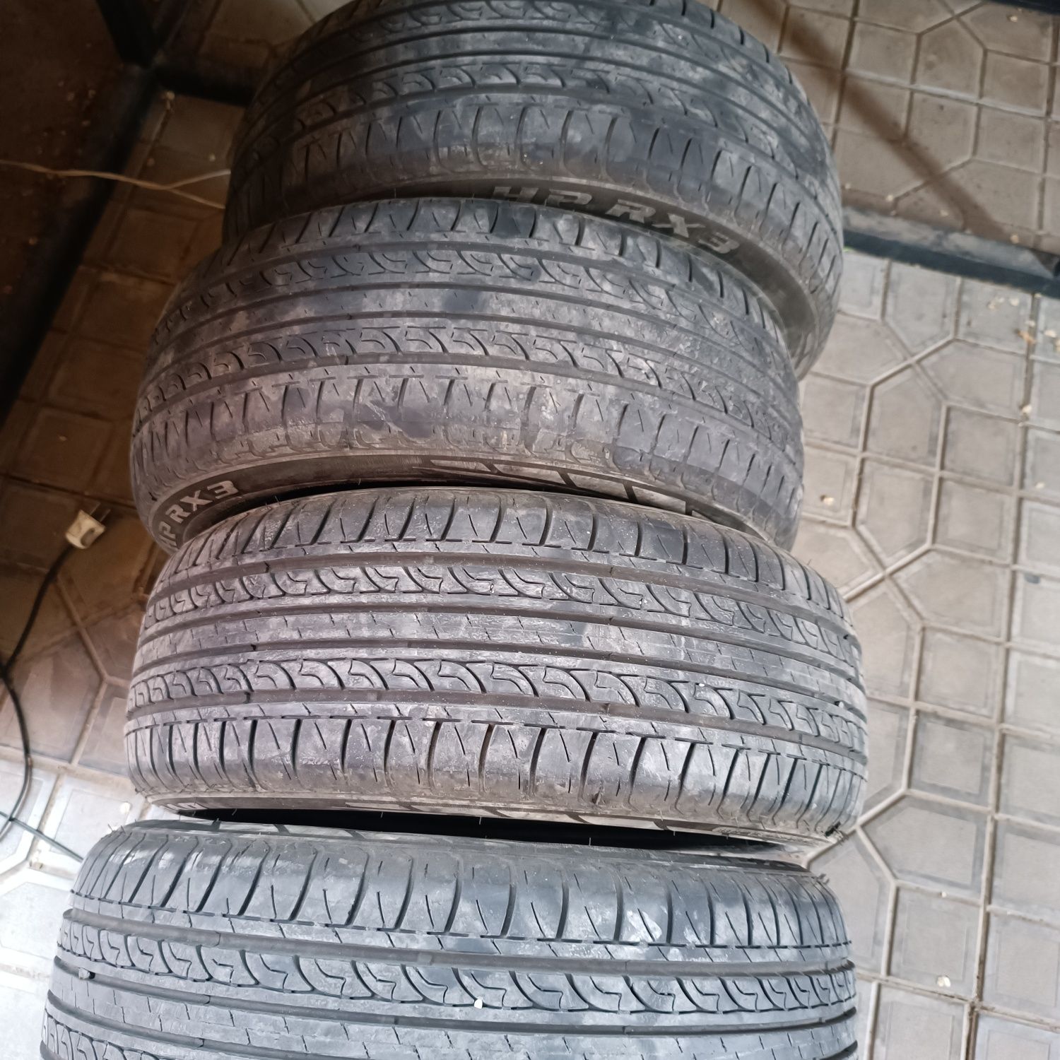 Продам летние шины размер