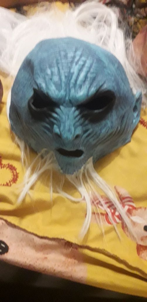 Măști și accesorii haloween
