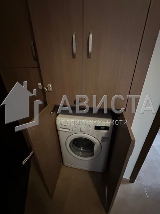 3-стаен в София-Зона Б18 площ 95 цена 700