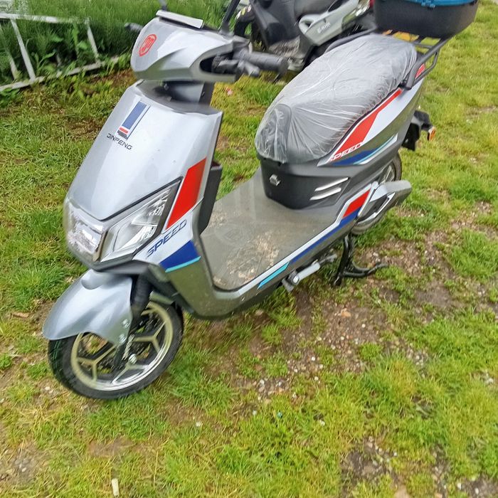 Vind scuter electric