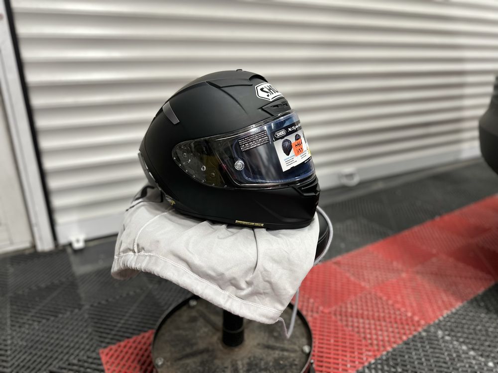 Shoei x-spirit 3