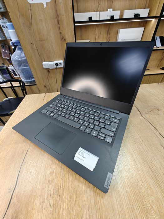 Ноутбук Lenovo V14 | AMD Gold 3150U | 8Gb ОЗУ | 128Gb SSD