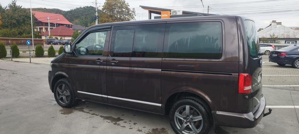 VW T5 Multivan 2011-firma
