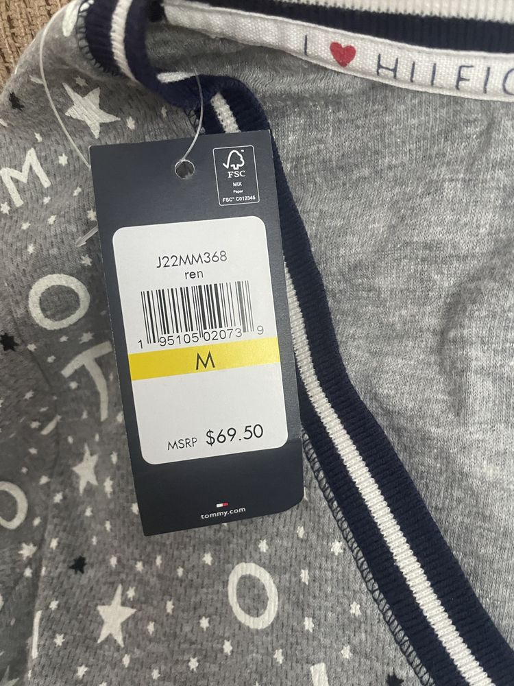 Vand rochia dama de la Tommy Hilfiger marimea M