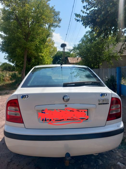 Vând Skoda Octavia Tour