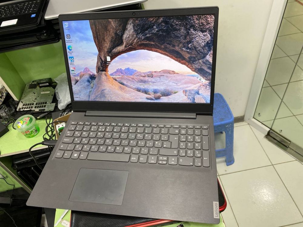 Lenova v15gl nootbook