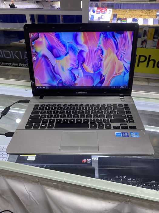 Samsung core i3 pul kuchli noutbuk