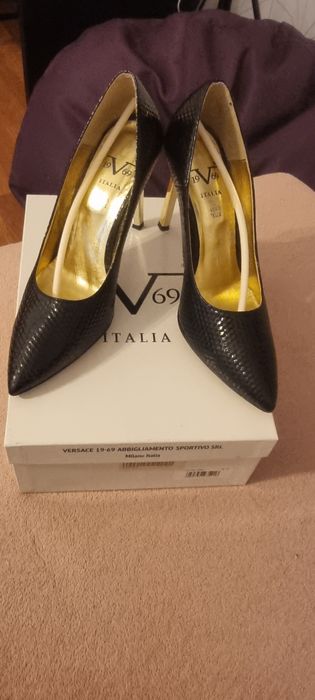 Pantofi stiletto Versace