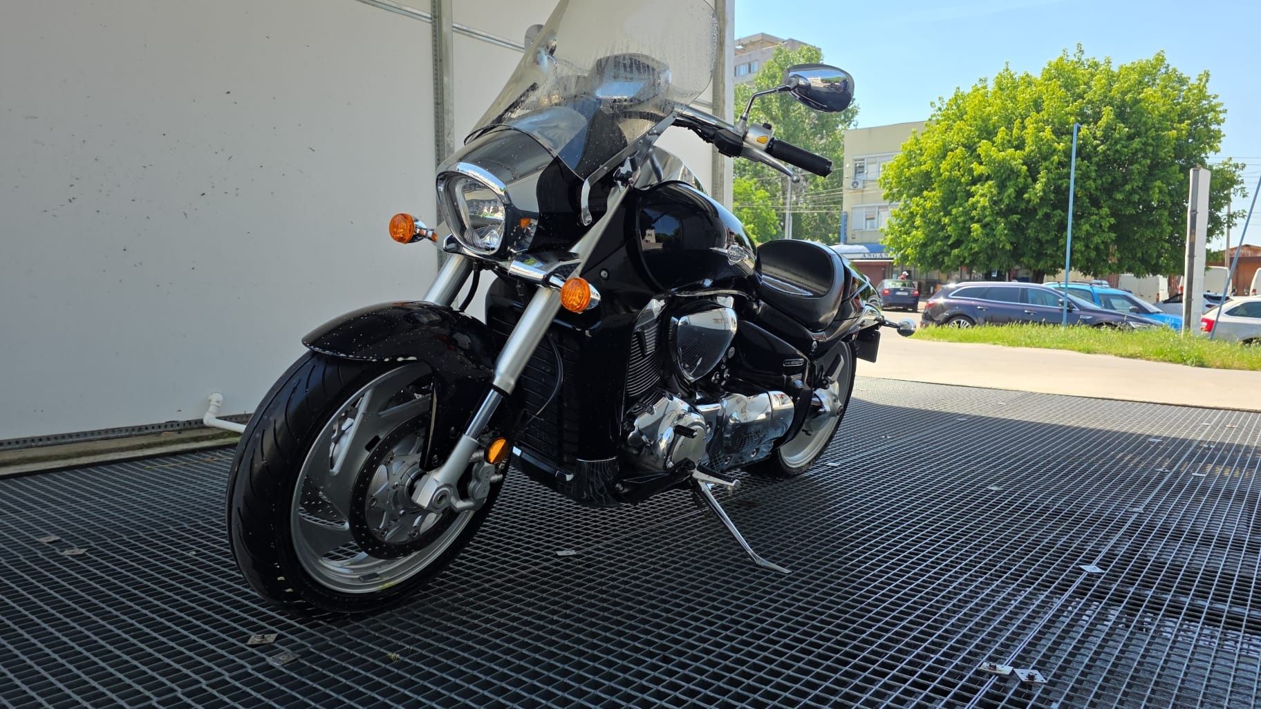 Suzuki boulevard m109r