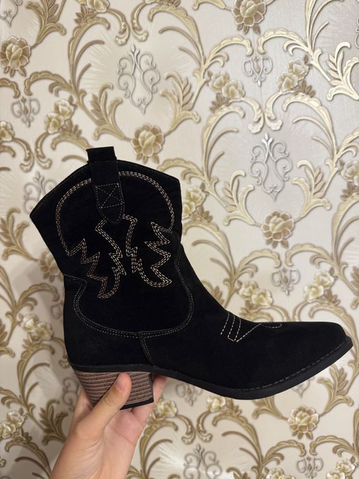 Cizme cu toc cowboy