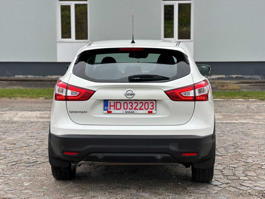 Nissan Qashqai 2 WD*benzina*navi*factura/fiscal/nr.rosii*af.2017*euro6