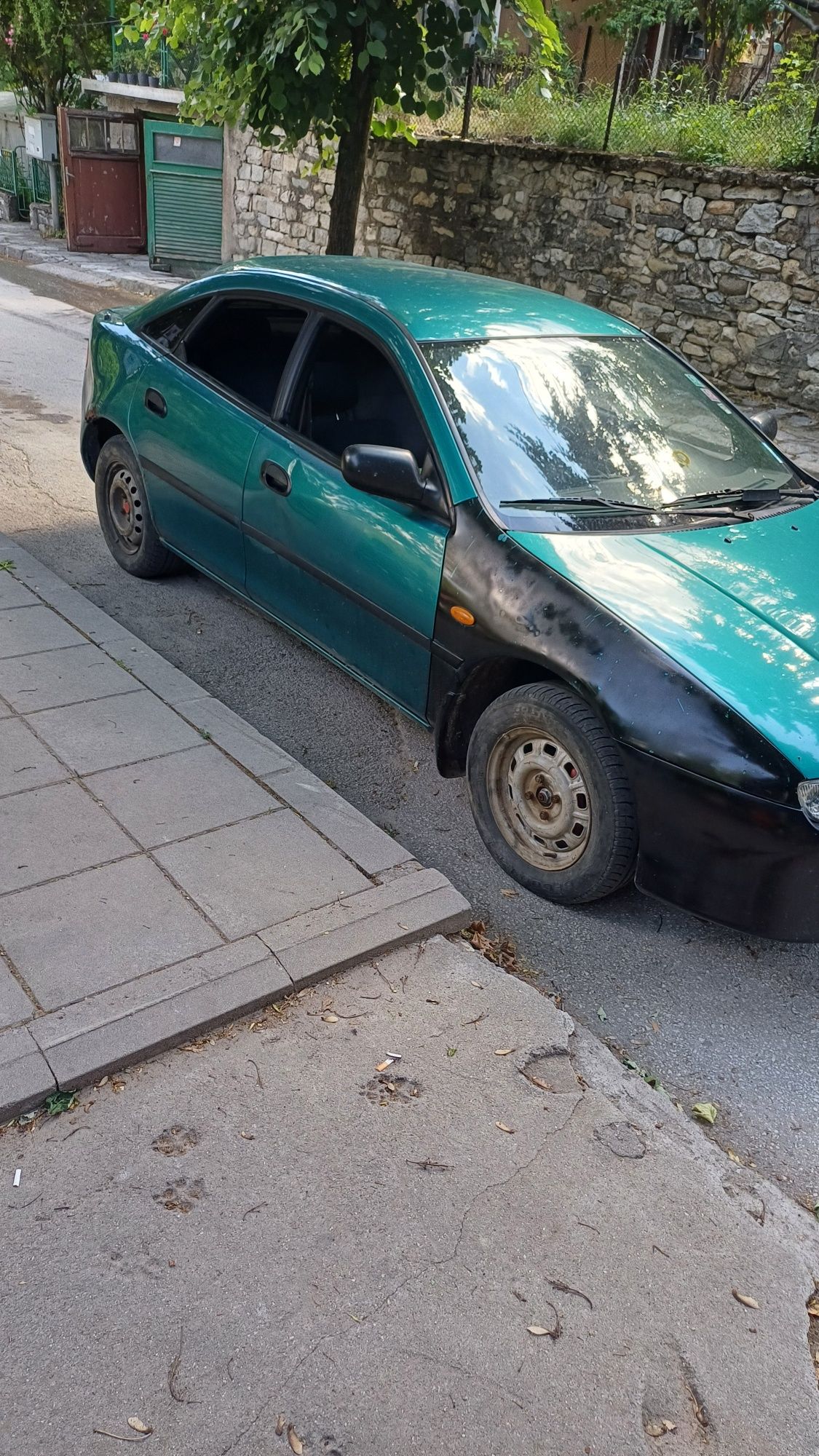 Mazda 323f 1.5..