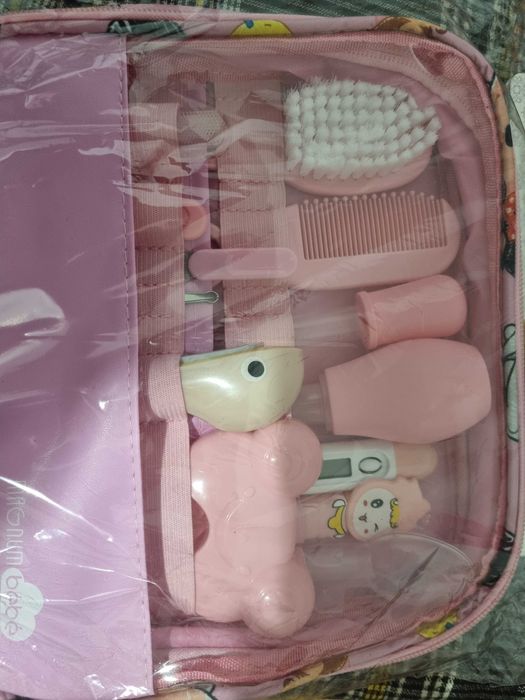 Чисто нов козметичен комплект за новородено беб