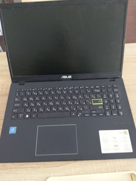 Nootboc E510. Xolati yangi 6 oy boldi olinganiga, ishlatilmagan