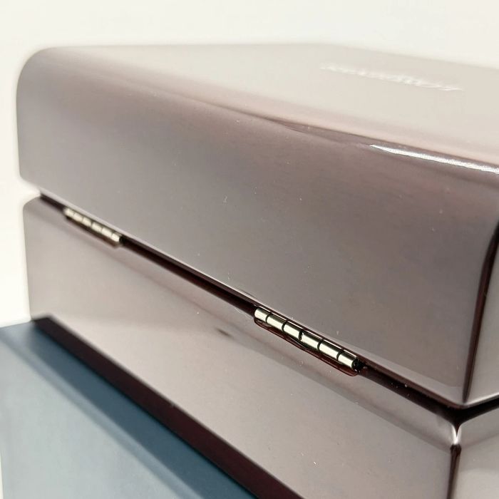 Vând / schimb set cutie și supracutie Longines original