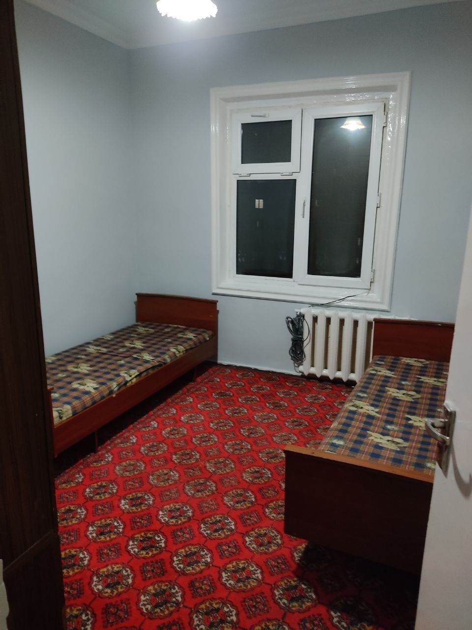Kvartira sotiladi metro 3 bekat