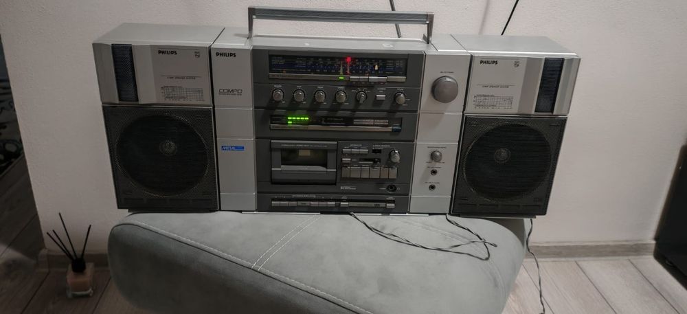 Radiocasetofon Philips combo sound meschine 8718