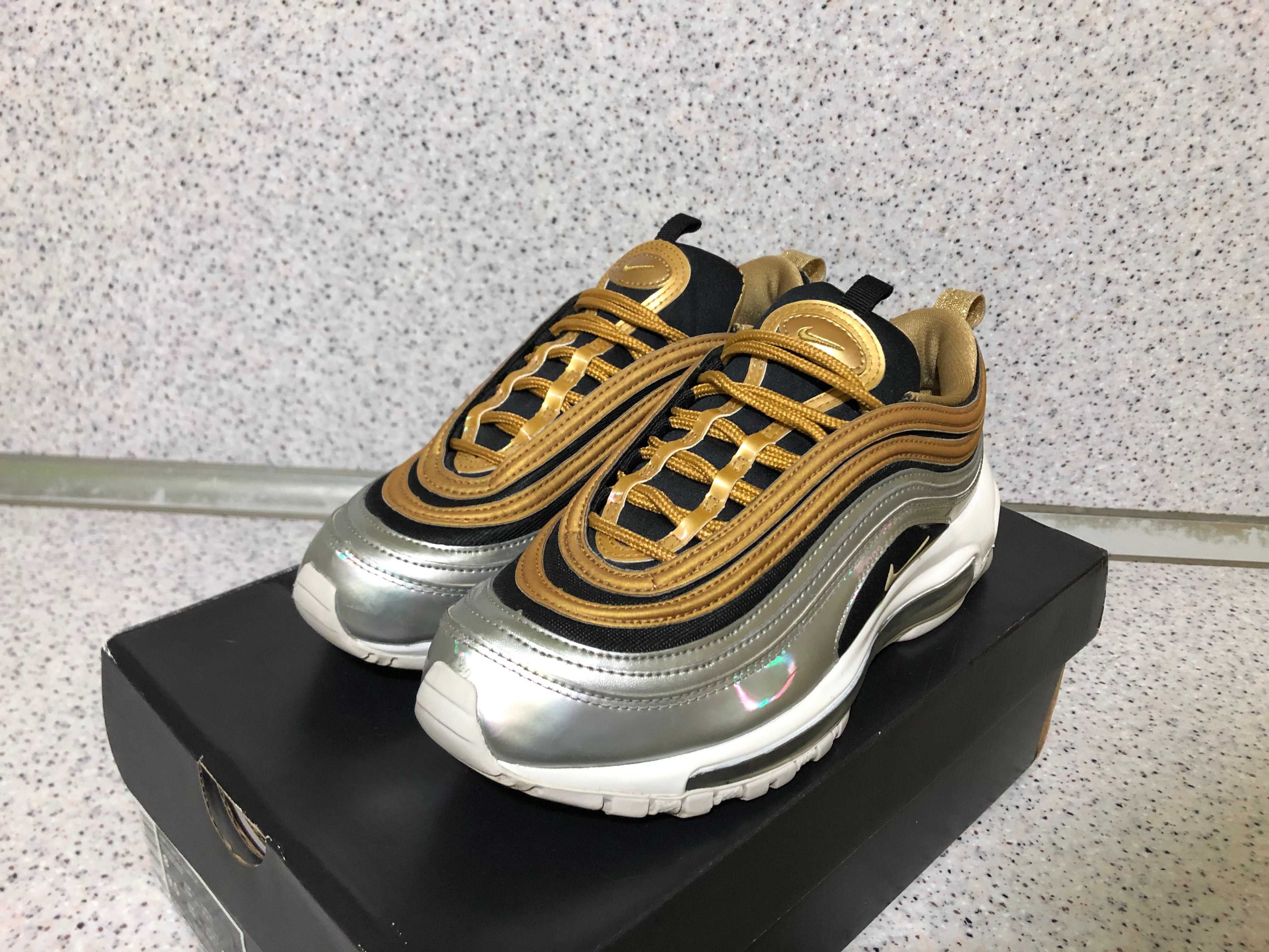 ОРИГИНАЛНИ *** Nike Air Max 97 Se / Metallic Gold /Metallic Gold