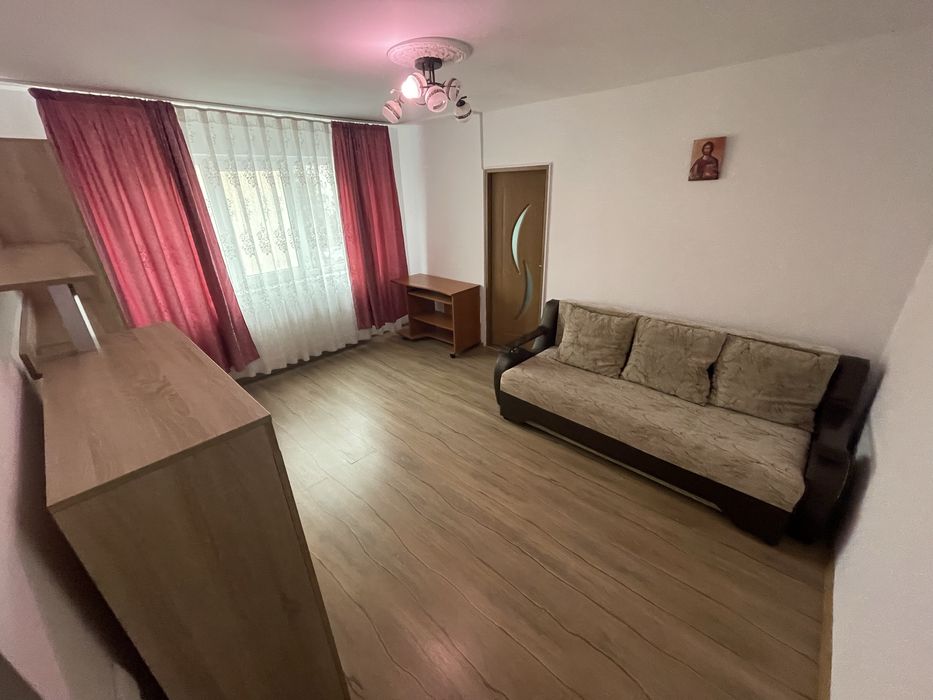 Inchiriez apartament 2 canere Trivale