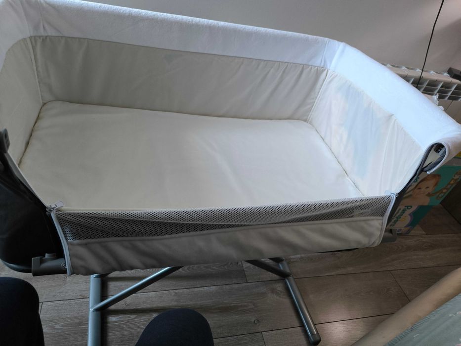 Продавам бебешко легло Hauck next to me