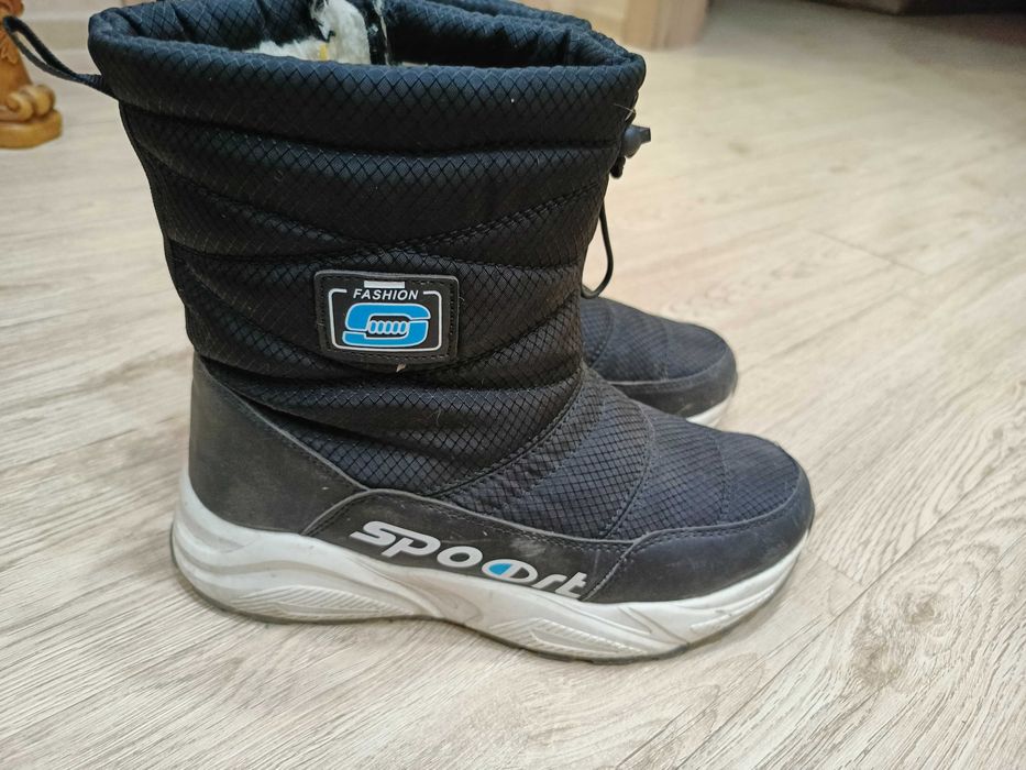 Женские сапоги утеплённые