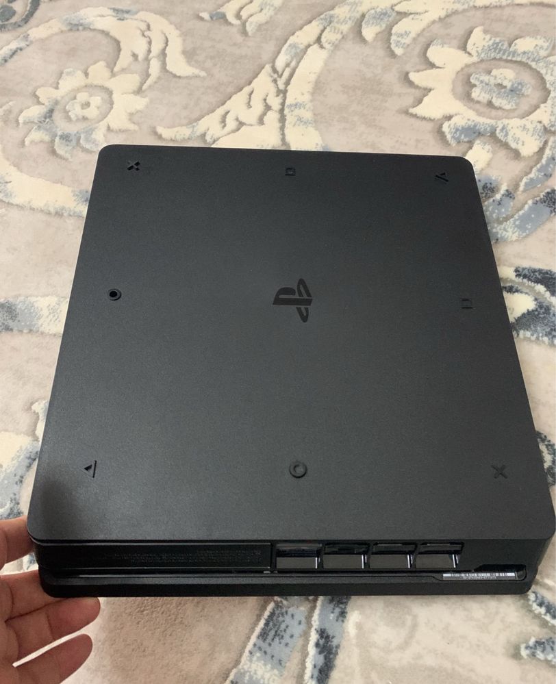 Playstation 4pro 1tb срочно