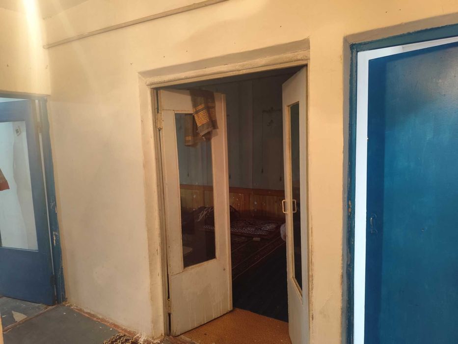 Нурафшон (Туйтепа)да 3-хонали квартира сотилади, узимизники.