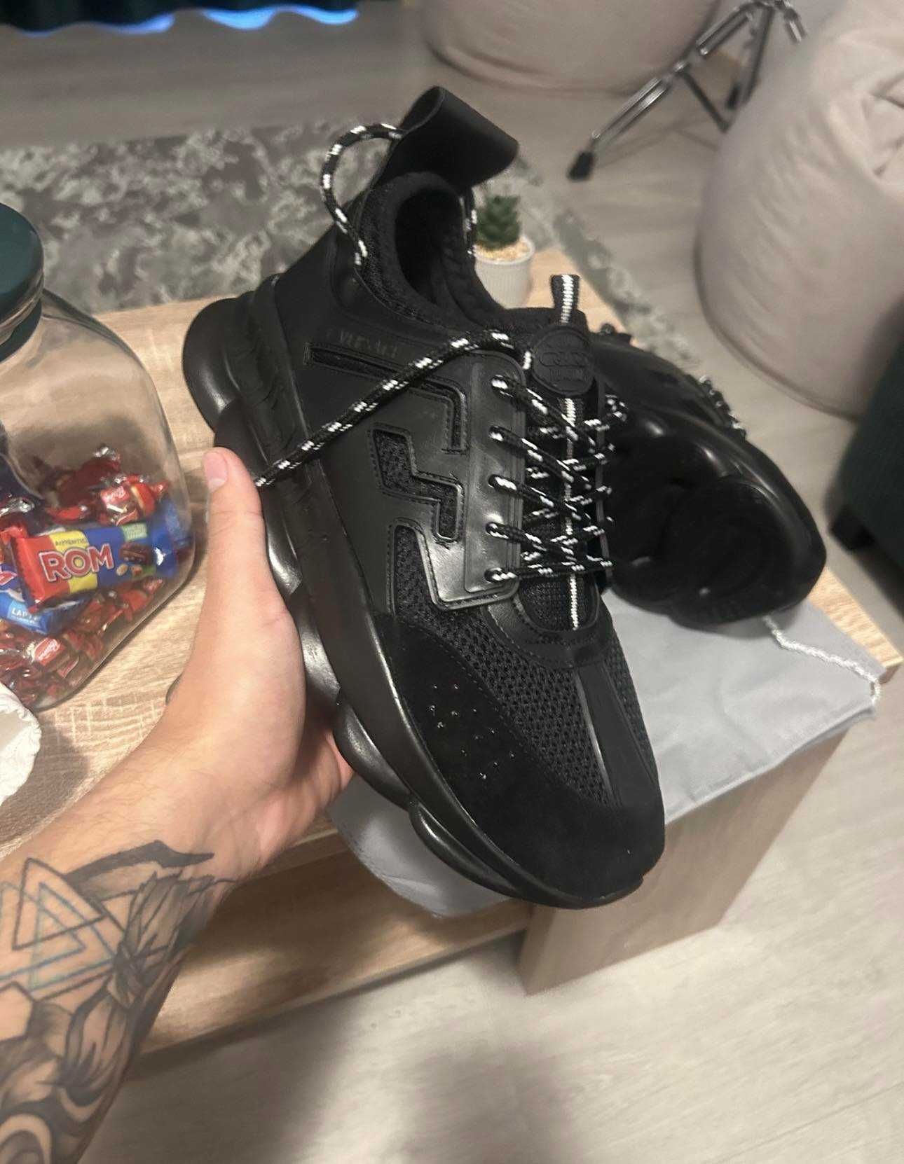 Adidasi Versace negri Chain Reaction full black dama si barbati