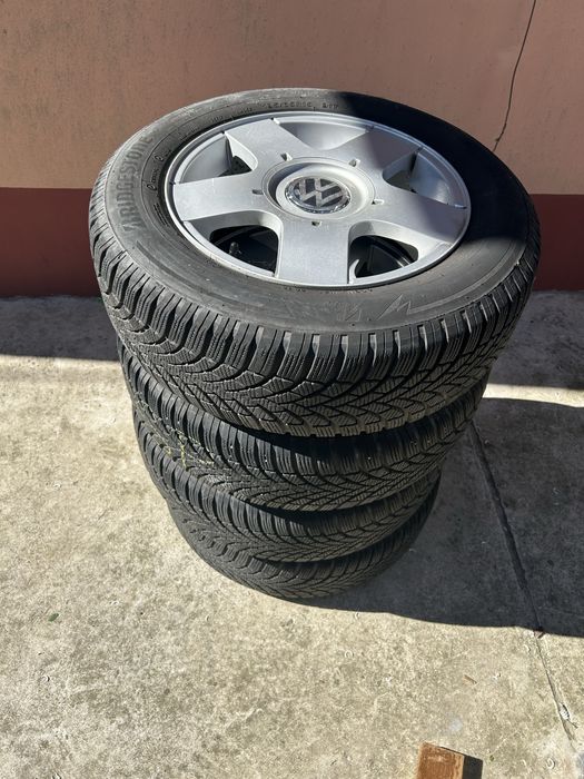 Vand anvelope iarna Bridgestone 195/65/15 clasa A aderenta