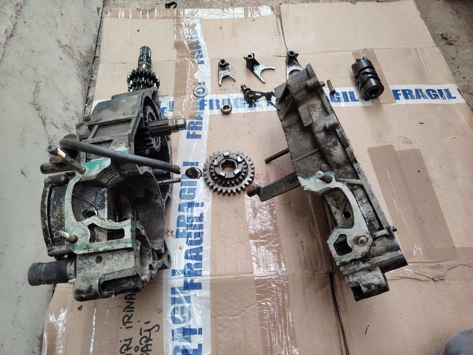 Cutie viteze Aprilia Rs 125, Rotax 122
