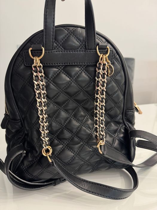 Раничка G U E S S