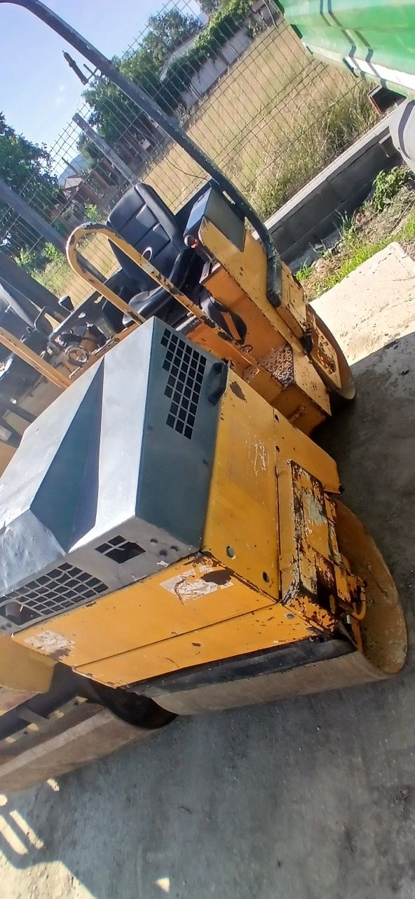 Vând jcb 3cx eco 2018 , jcb 525-67 și compactor bomag