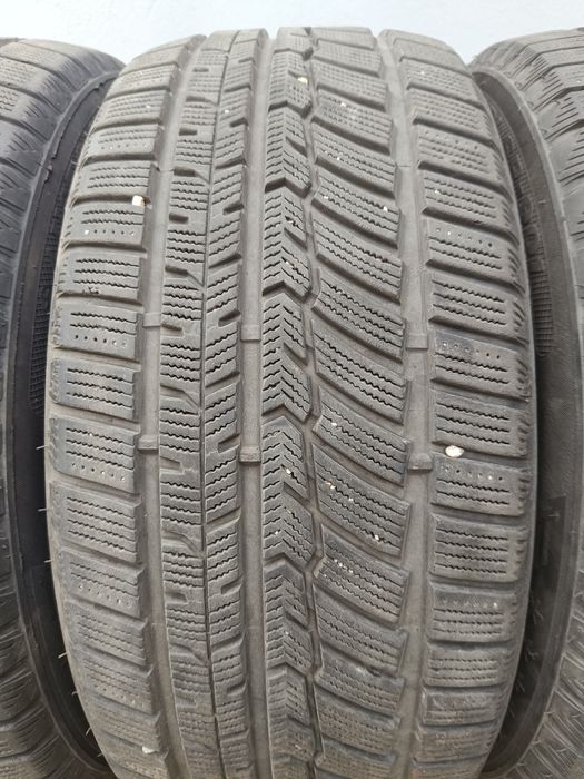 Anvelope iarna 225/50/R17