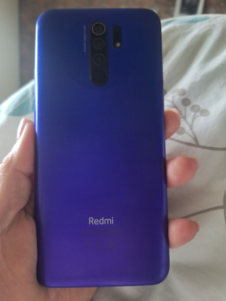 Продаю телефон Redmi