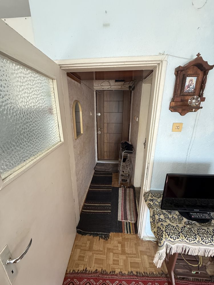 Продава 1-стаен апартамент в гр. Кърджали, кв. Възрожденци