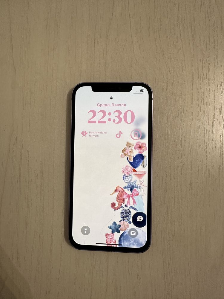 Продам Iphone 12