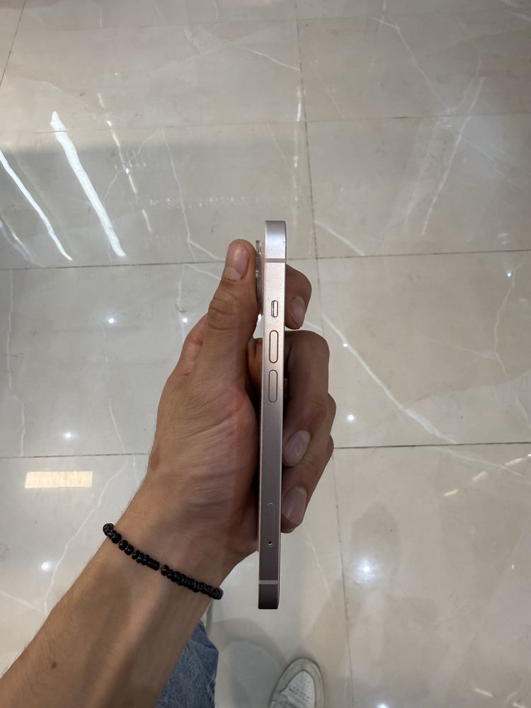Iphone 13 розовый