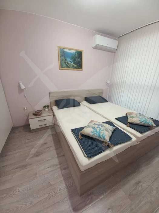 Дава се под наем Тристаен апартамент в Варна, Колхозен пазар - 86 кв.м за 625 € - Снимка #4