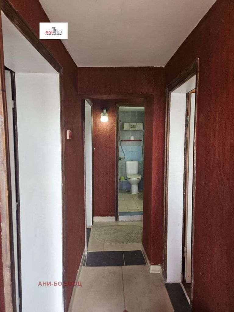 Дава се под наем Етаж от къща в Варна, м-т Траката - 75 кв.м за 510 € - Снимка #3