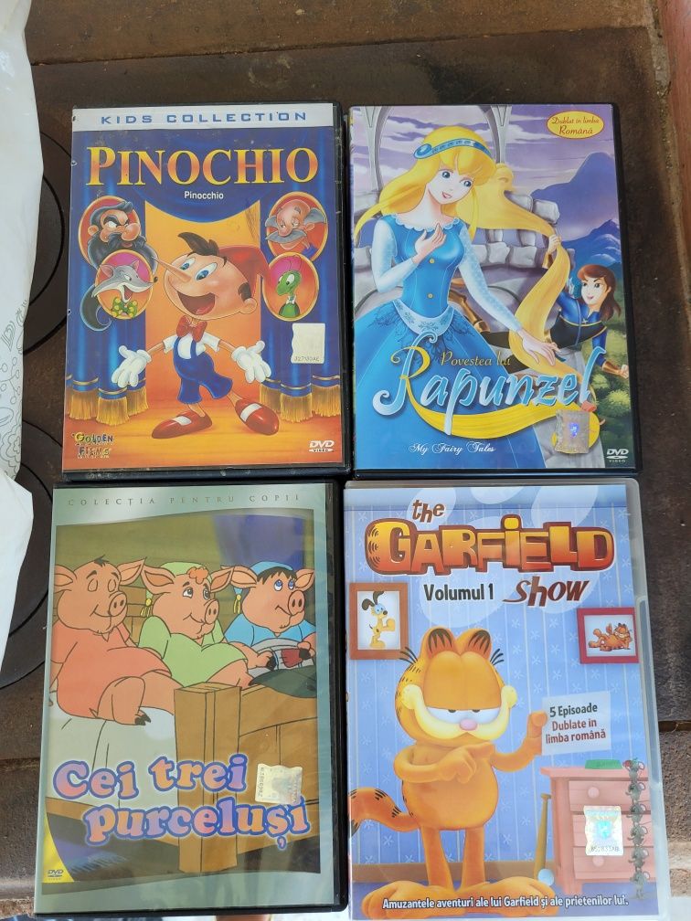 Vând  DVD-URI cu povesti