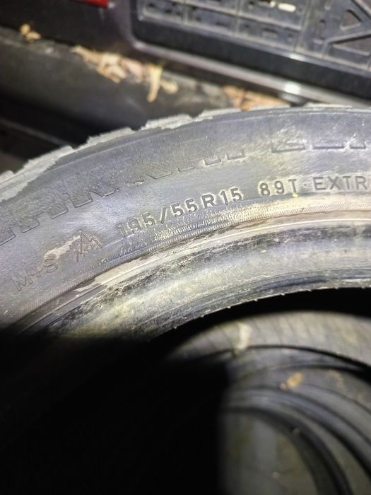 Продам комплект резины зима 195/55R15