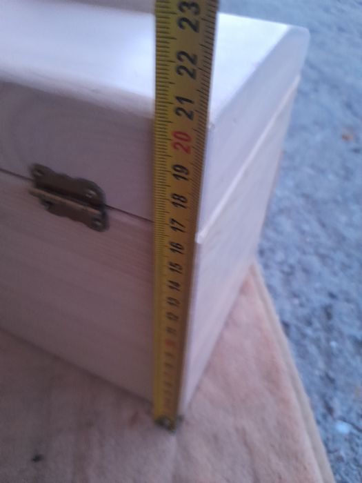 Дървена кутия за бижута