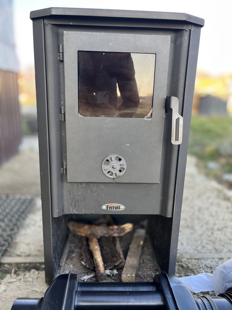 Semineu pe lemne PACHET  Ferolli 9KW